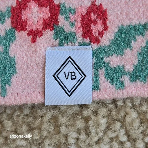 NWT Vera Bradley Knit Heart Scarf - Picture 4 of 8